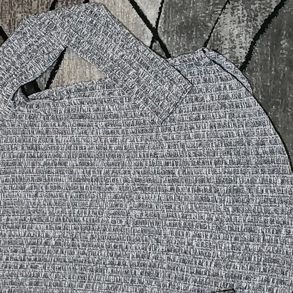 BUCKLE DAYTRIP CUT-OUT CRISS-CROSS LONG-SLEEVE SHIRT - Picture 13 of 14